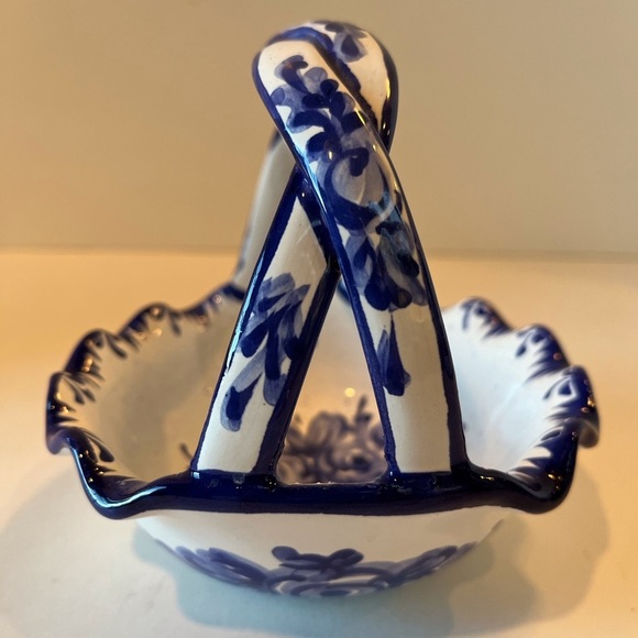 Vintage Portugal Blue and White Floral Ceramic Basket - Picture 3 of 10